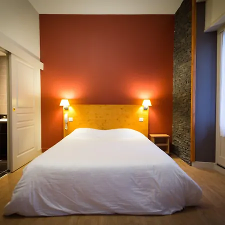 Hotel Restaurant Les Edelweiss 2*